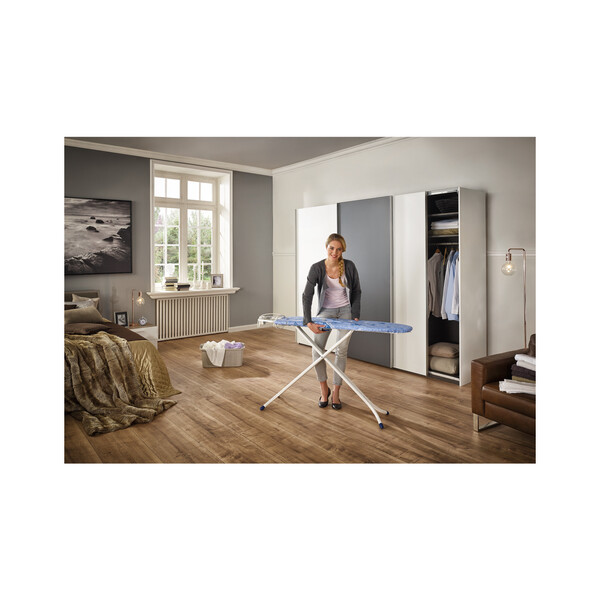 Innenarchitektur, Mobiliar, Tabelle, Person, Schreibtisch