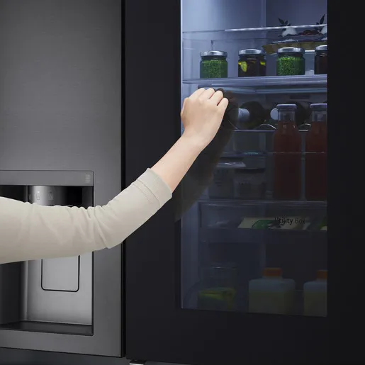 Person, Gerät, Elektrisches Gerät, Kühlschrank