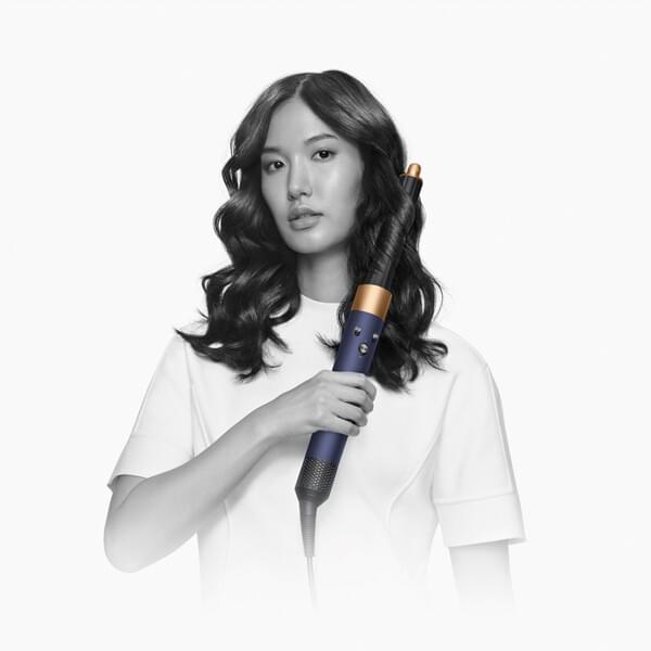 Photographie, Portrait, Elektrisches Gerät, Mikrofon, Pinsel