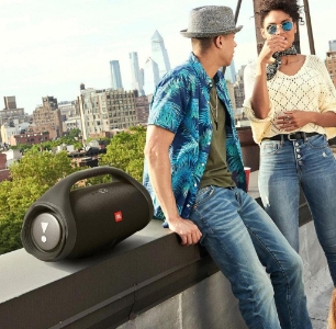 JBL_JBL Boombox 2_4.jpg