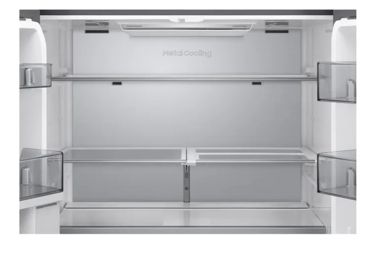 Kühlschrank, leer, Metallkühlung, Regale, Innenraum