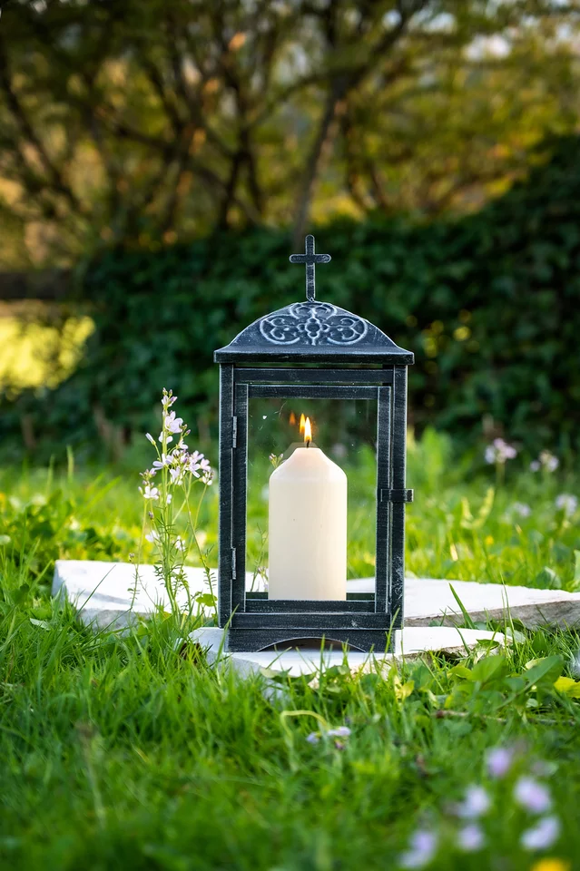 S-11172 Grab Laterne  RUBI groß