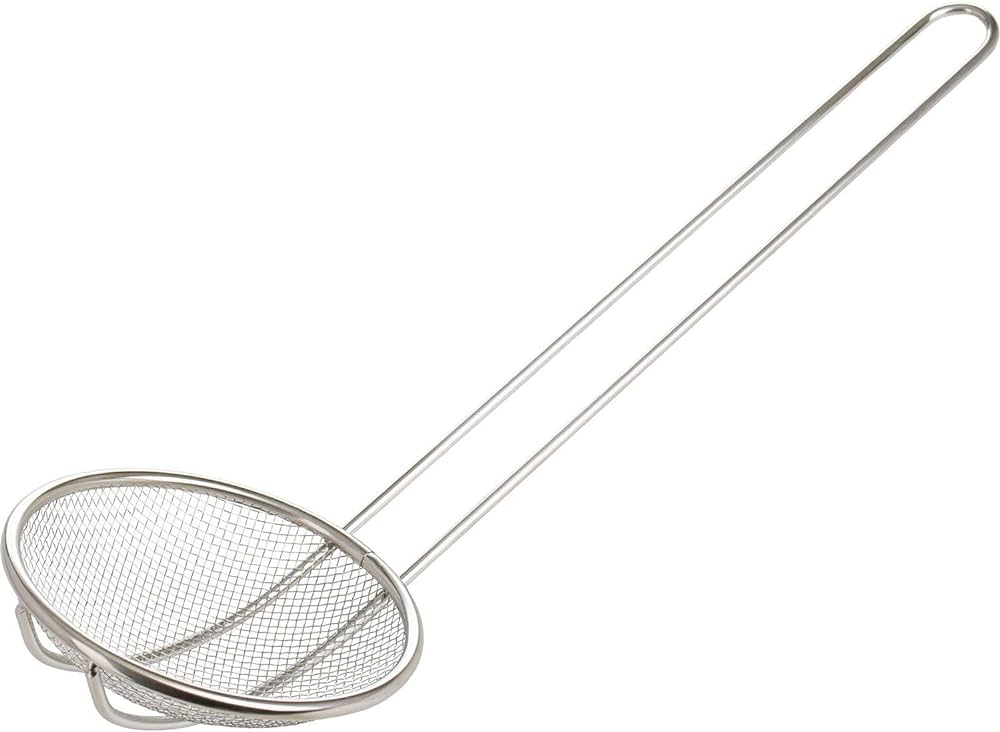 Utensil für die Küche, Schöpfkelle, Rauchrohr