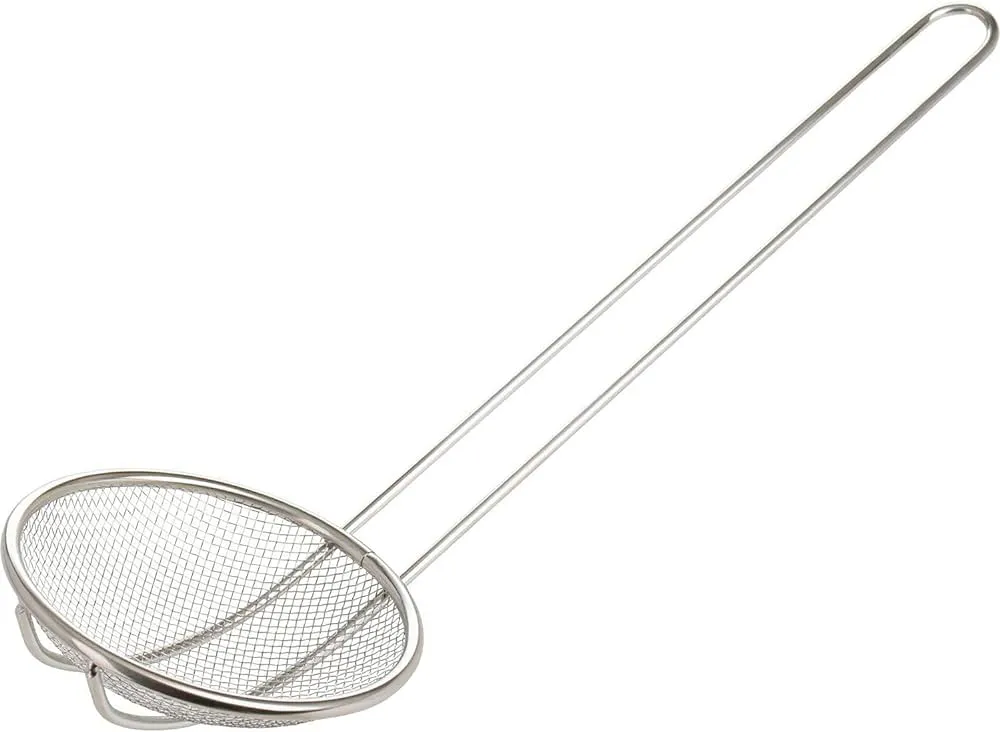 Utensil für die Küche, Schöpfkelle, Rauchrohr